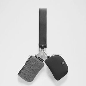 Lululemon Dual Pouch Wristlet |Silver | Glitter | NWT